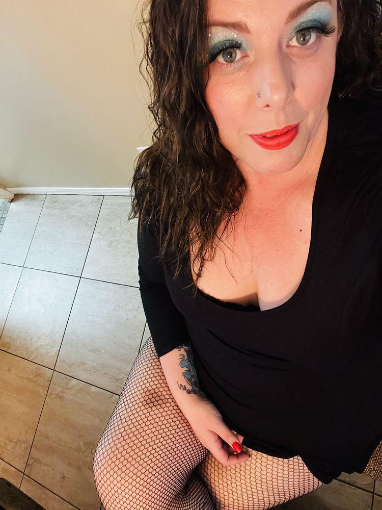 Zakázaná MILFka Elena